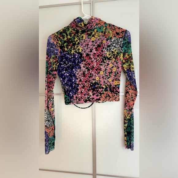 AFRM floral crop top with sheer sleeves - Picture 3 of 5